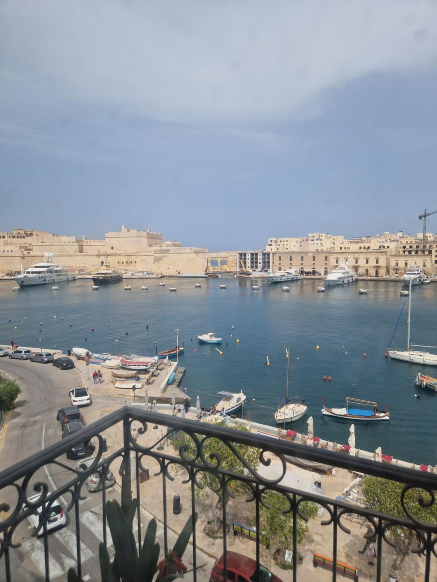 Korzo Suites Senglea Waterfront Exterior photo